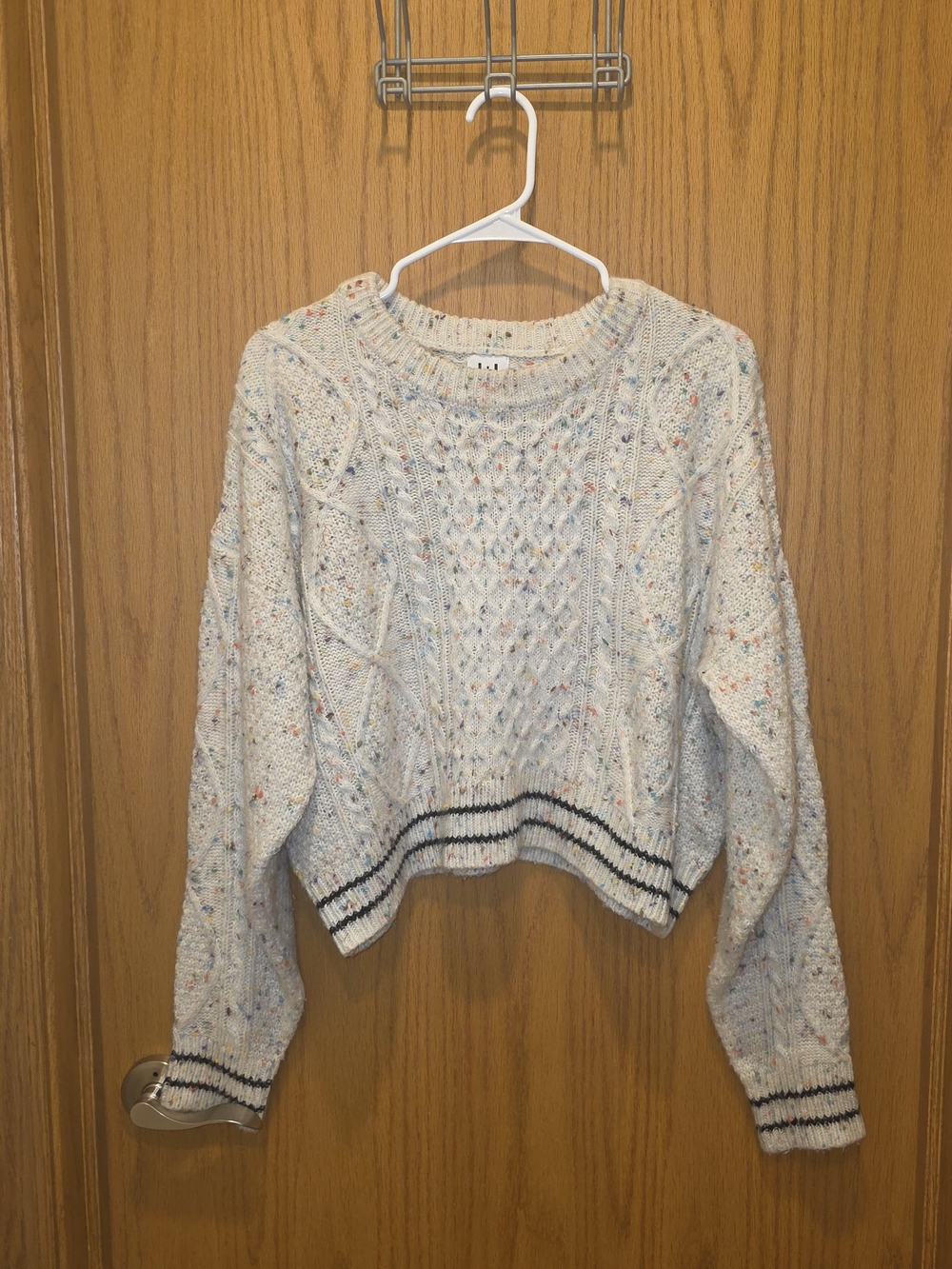 John + Jenn Cream Abbot Speckled Cable Knit Crewneck Sweater with Striped Hem